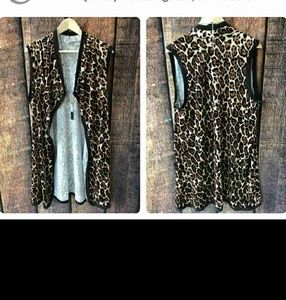 EUC Animal Print Cheetah Velvet Vest